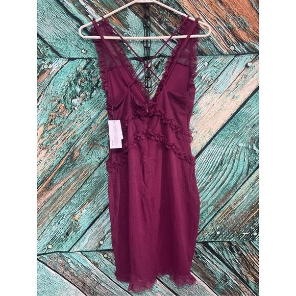 NWT Guess Raspberry Plum Lacy Dress Size Small 💕🌸 - Picture 4 of 16